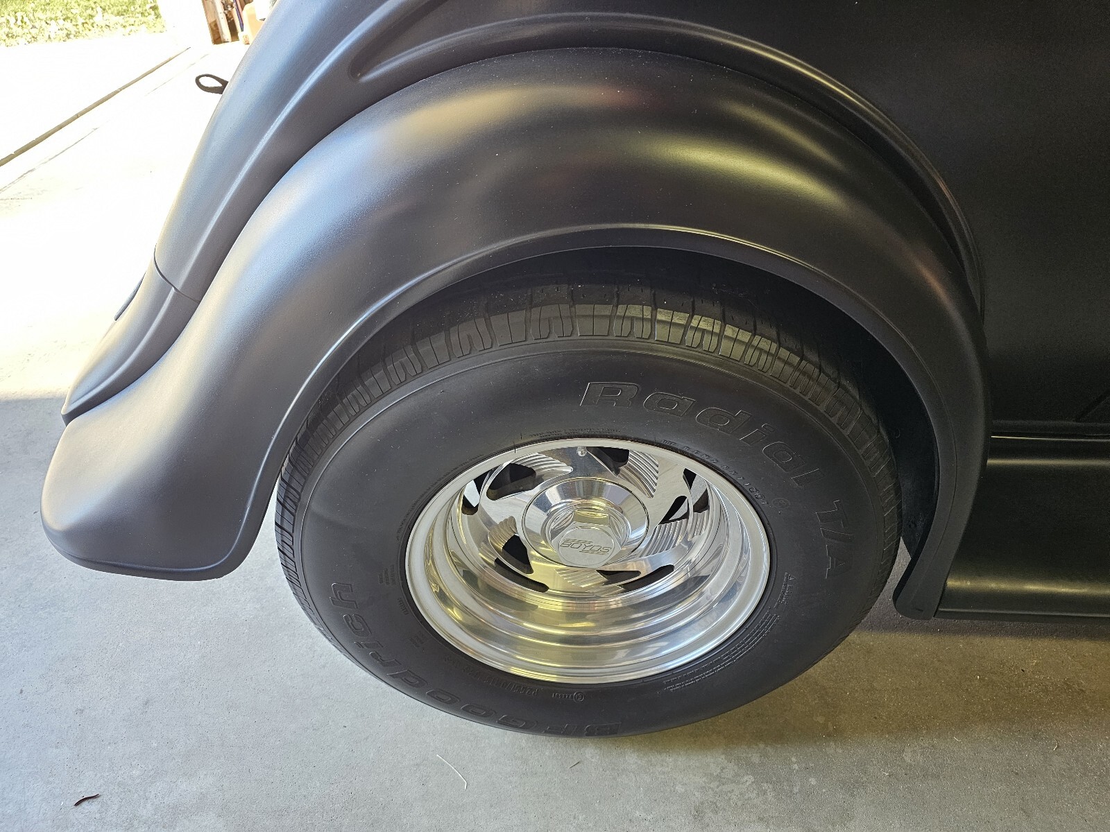 Chevrolet-Classic-1935-Coupe-14