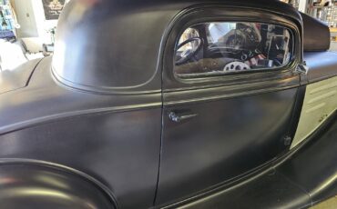 Chevrolet-Classic-1935-Coupe-15