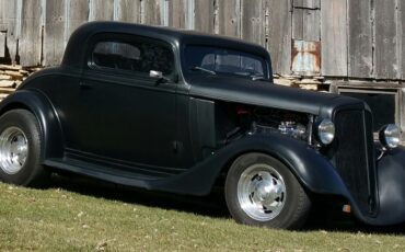 Chevrolet-Classic-1935-Coupe