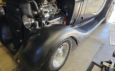 Chevrolet-Classic-1935-Coupe-9