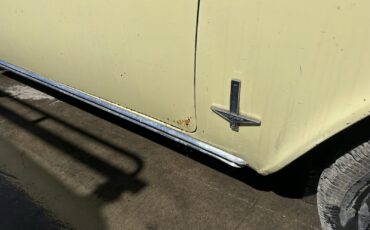 Chevrolet-Corvair-1964-11