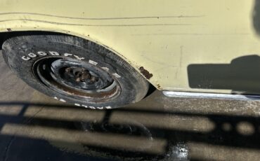 Chevrolet-Corvair-1964-13