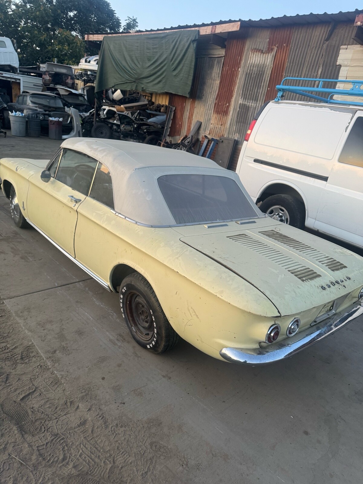 Chevrolet-Corvair-1964-15