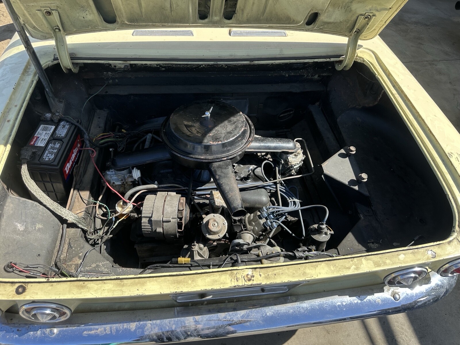 Chevrolet-Corvair-1964-28