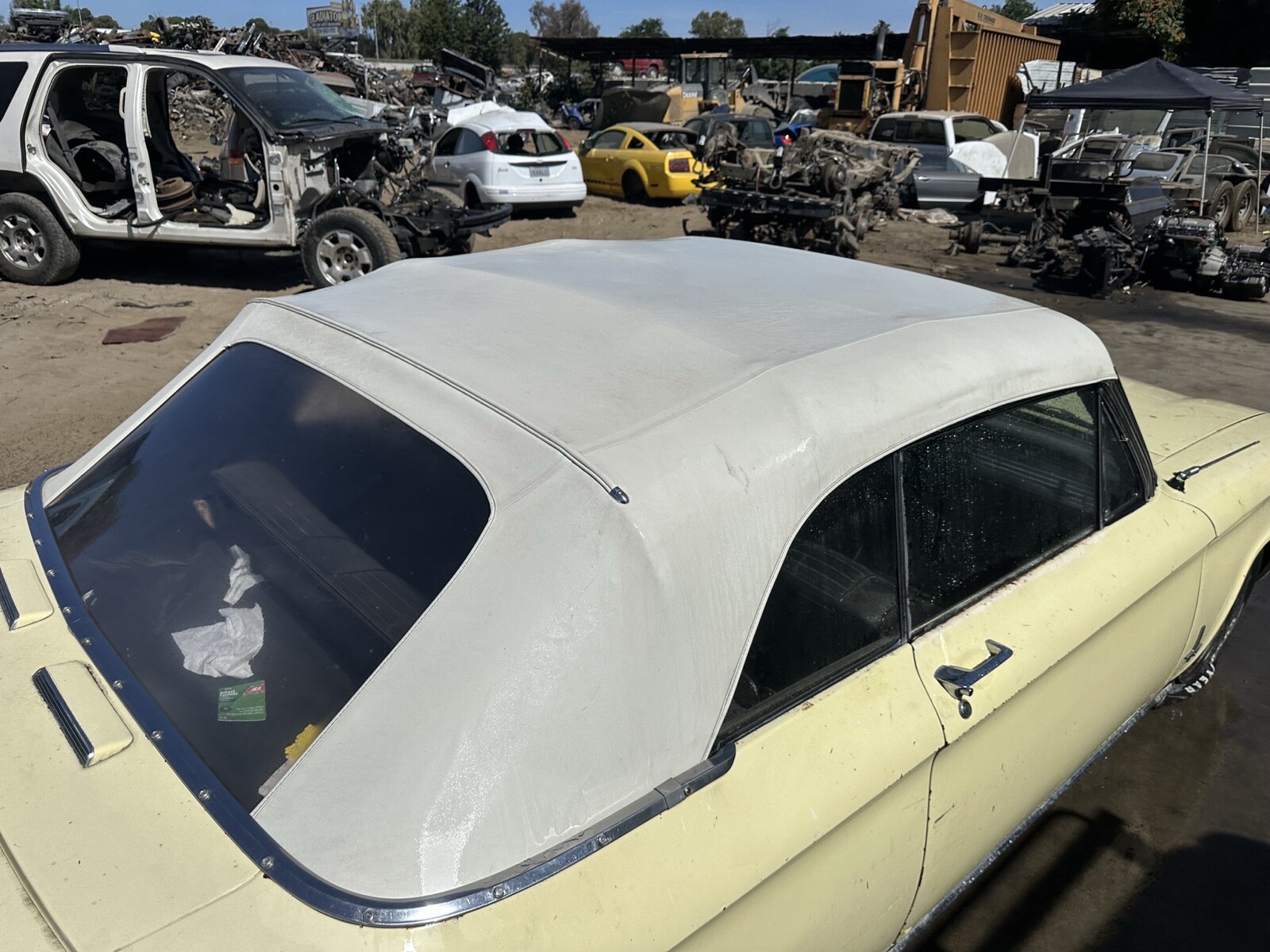 Chevrolet-Corvair-1964-4