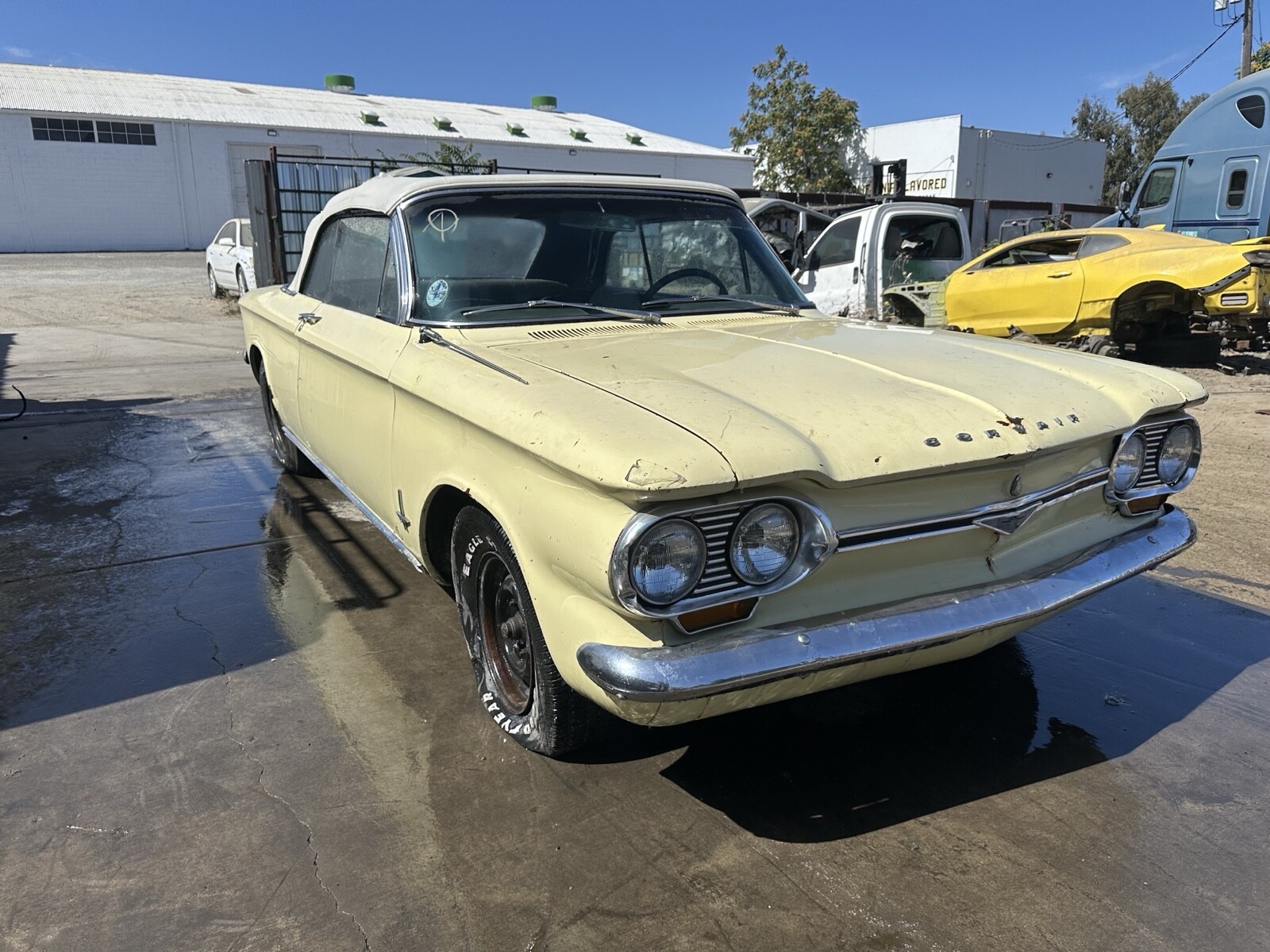Chevrolet-Corvair-1964-5