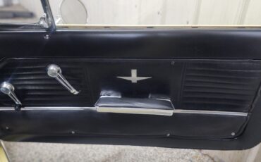 Chevrolet-Corvair-1964-coupe-35
