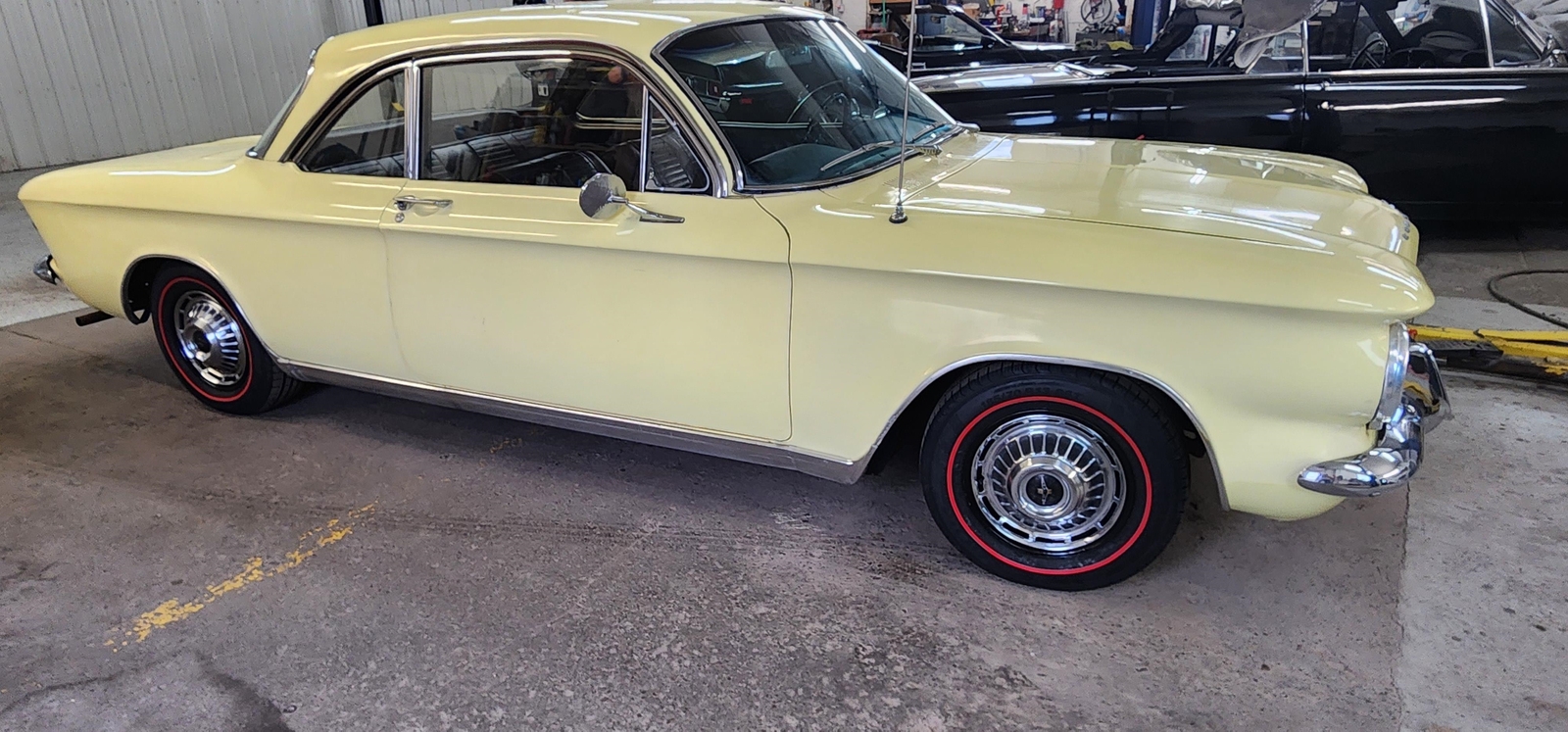 Chevrolet-Corvair-1964-coupe-8