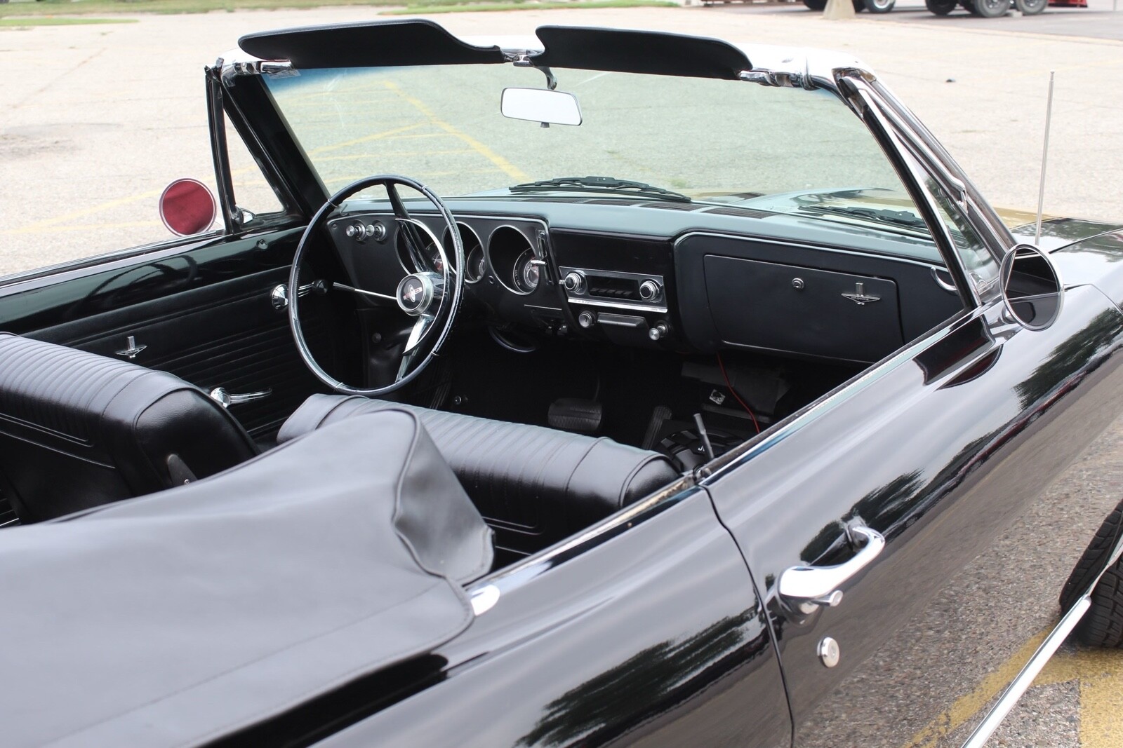 Chevrolet-Corvair-1965-16