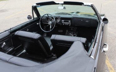 Chevrolet-Corvair-1965-17