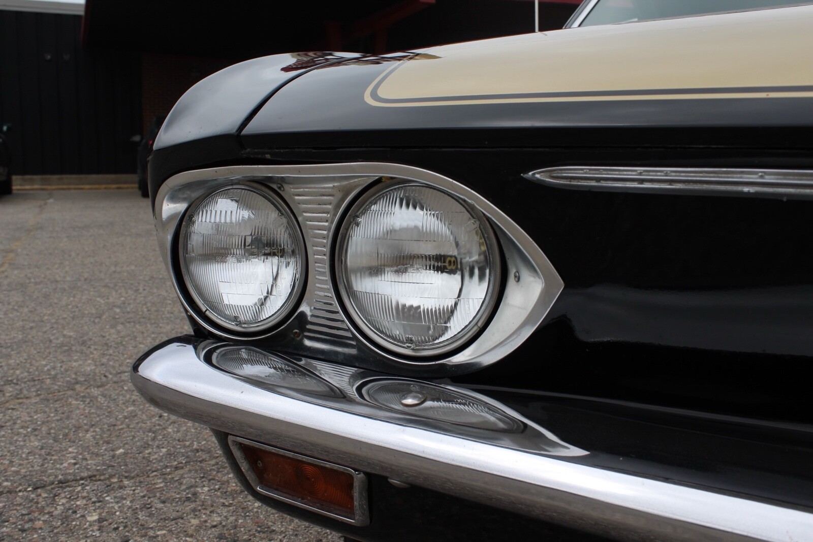 Chevrolet-Corvair-1965-9