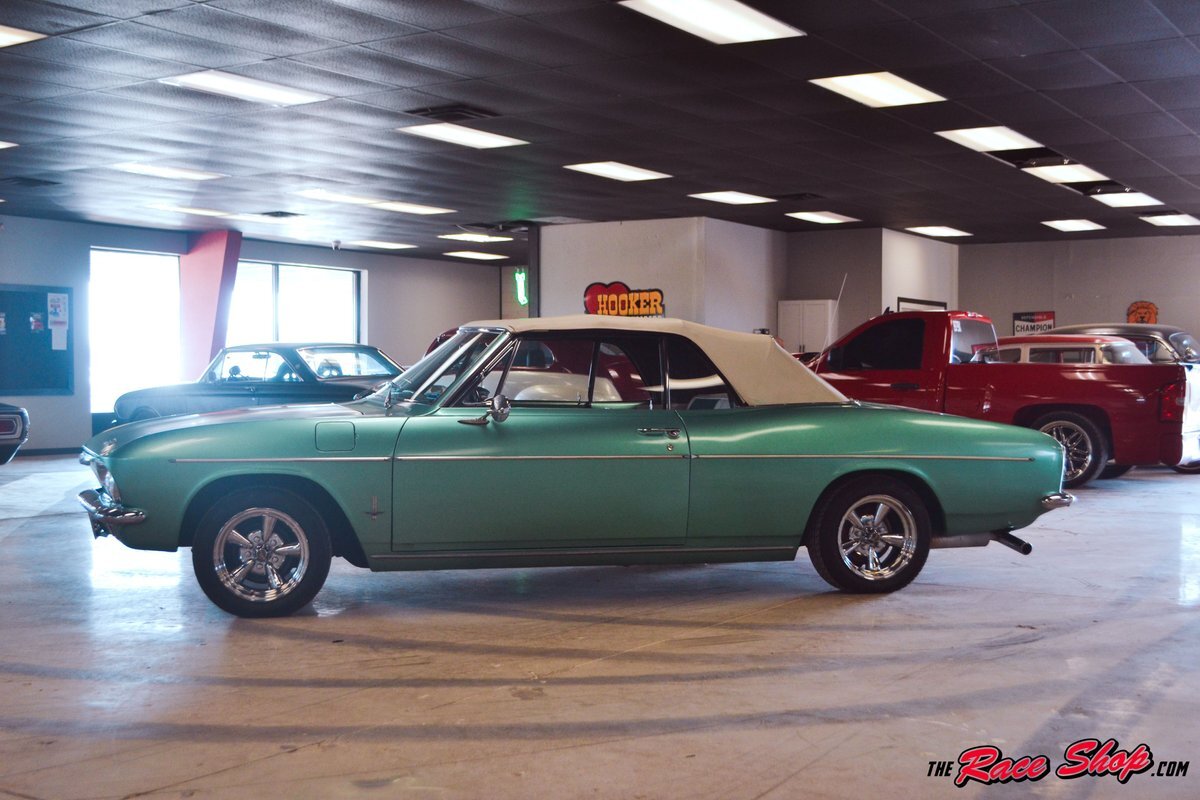 Chevrolet-Corvair-1965-Convertible-1