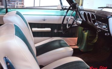 Chevrolet-Corvair-1965-Convertible-10