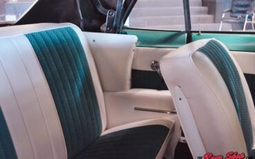 Chevrolet-Corvair-1965-Convertible-11