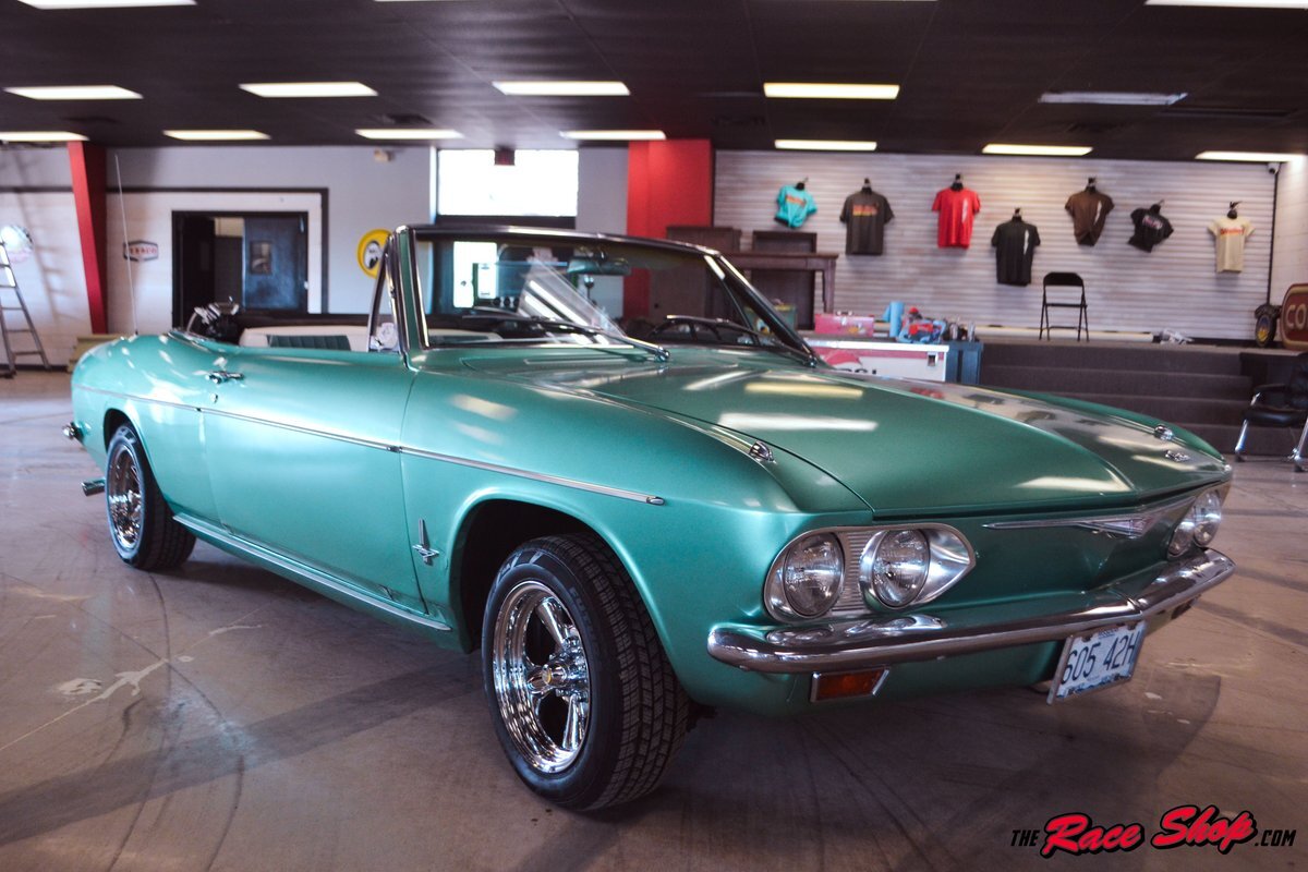 Chevrolet-Corvair-1965-Convertible-18