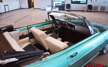 Chevrolet-Corvair-1965-Convertible-20