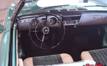 Chevrolet-Corvair-1965-Convertible-21