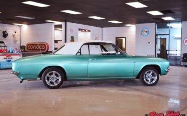 Chevrolet-Corvair-1965-Convertible-3
