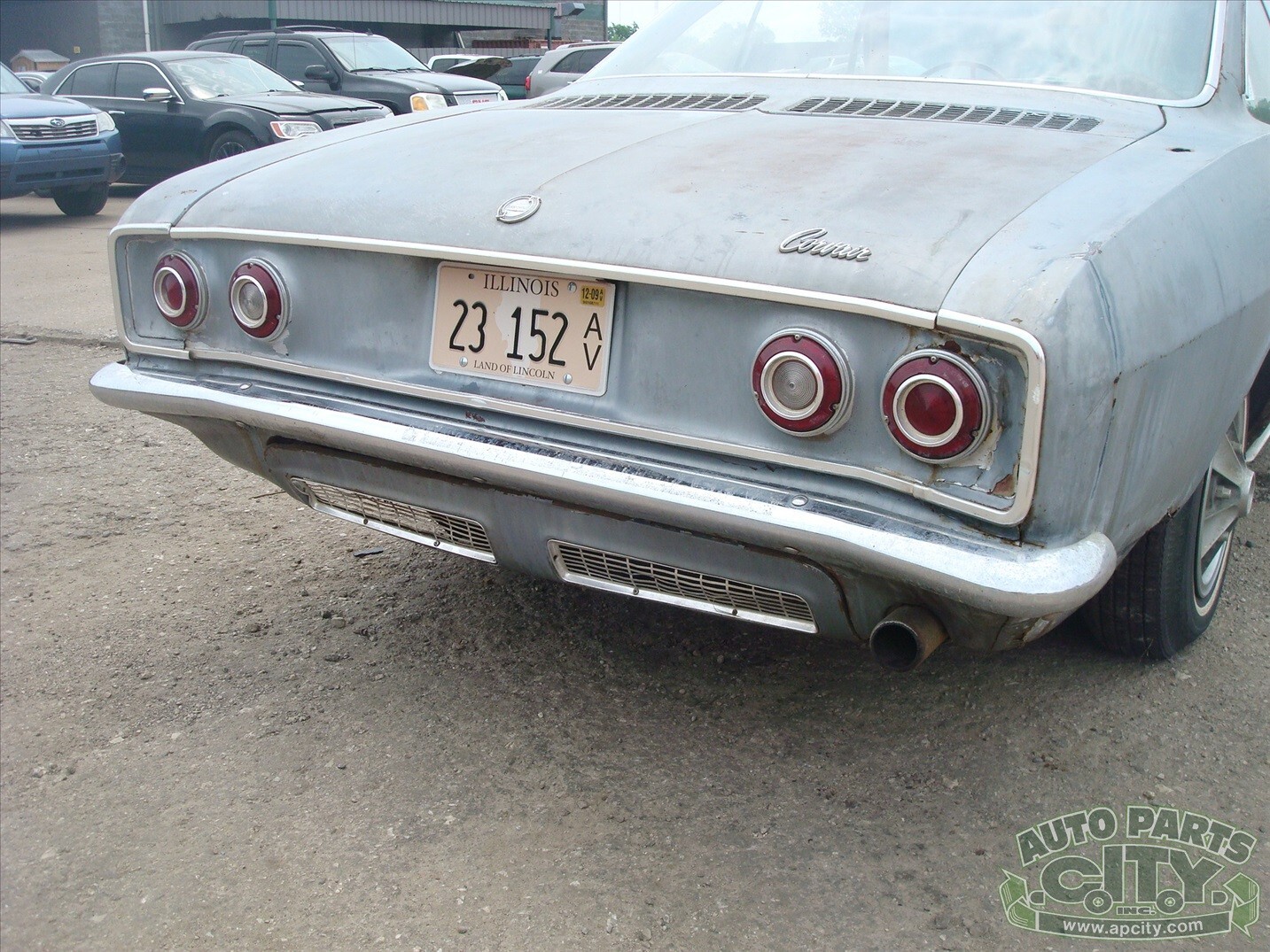 Chevrolet-Corvair-1965-Coupe-2