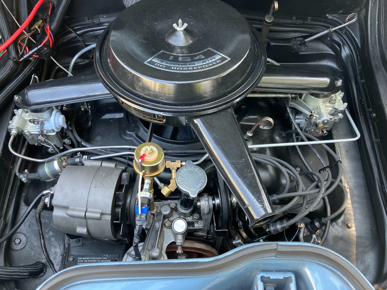 Chevrolet-Corvair-1965-Coupe-30
