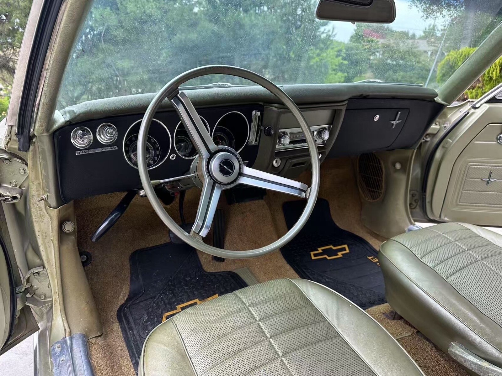 Chevrolet-Corvair-1968-4