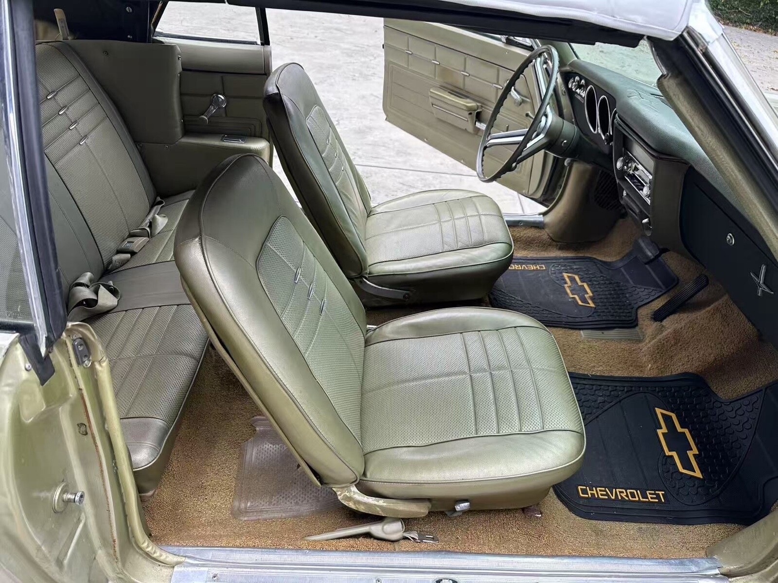 Chevrolet-Corvair-1968-7