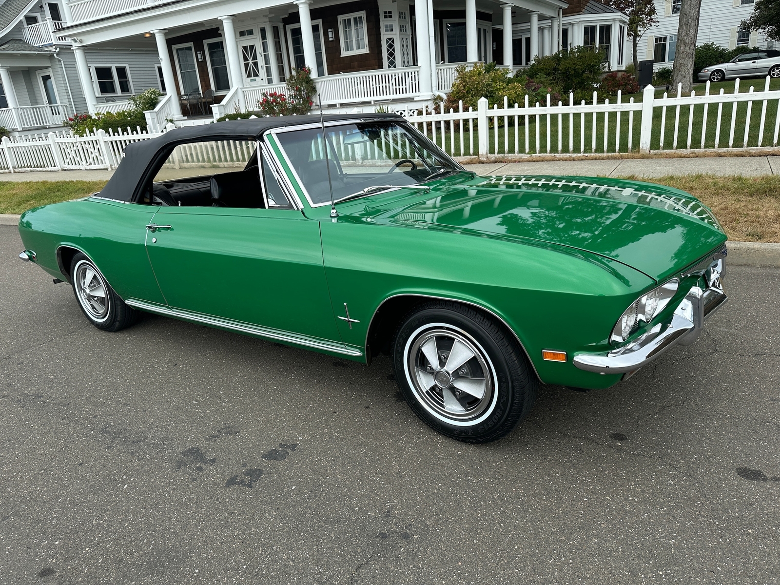 Chevrolet-Corvair-1969-Convertible-17