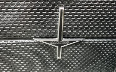 Chevrolet-Corvair-1969-Convertible-35
