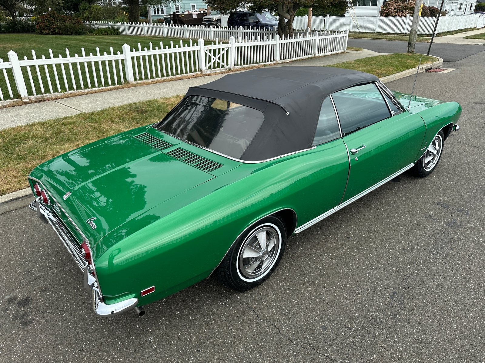 Chevrolet-Corvair-1969-Convertible-7