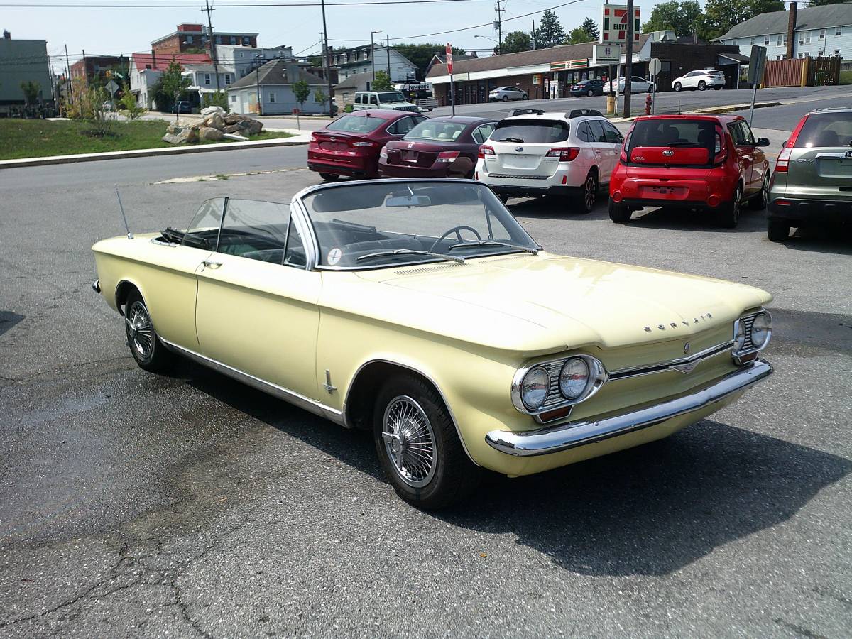 Chevrolet Corvair monza  1964 yellow