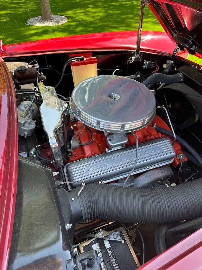 Chevrolet-Corvette-1957-Convertible-10
