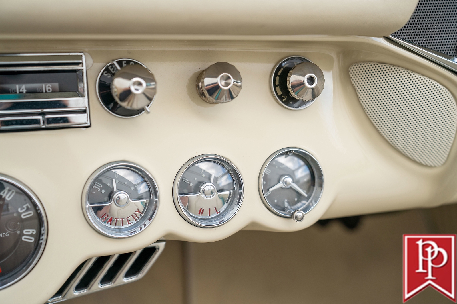 Chevrolet-Corvette-1957-Convertible-15