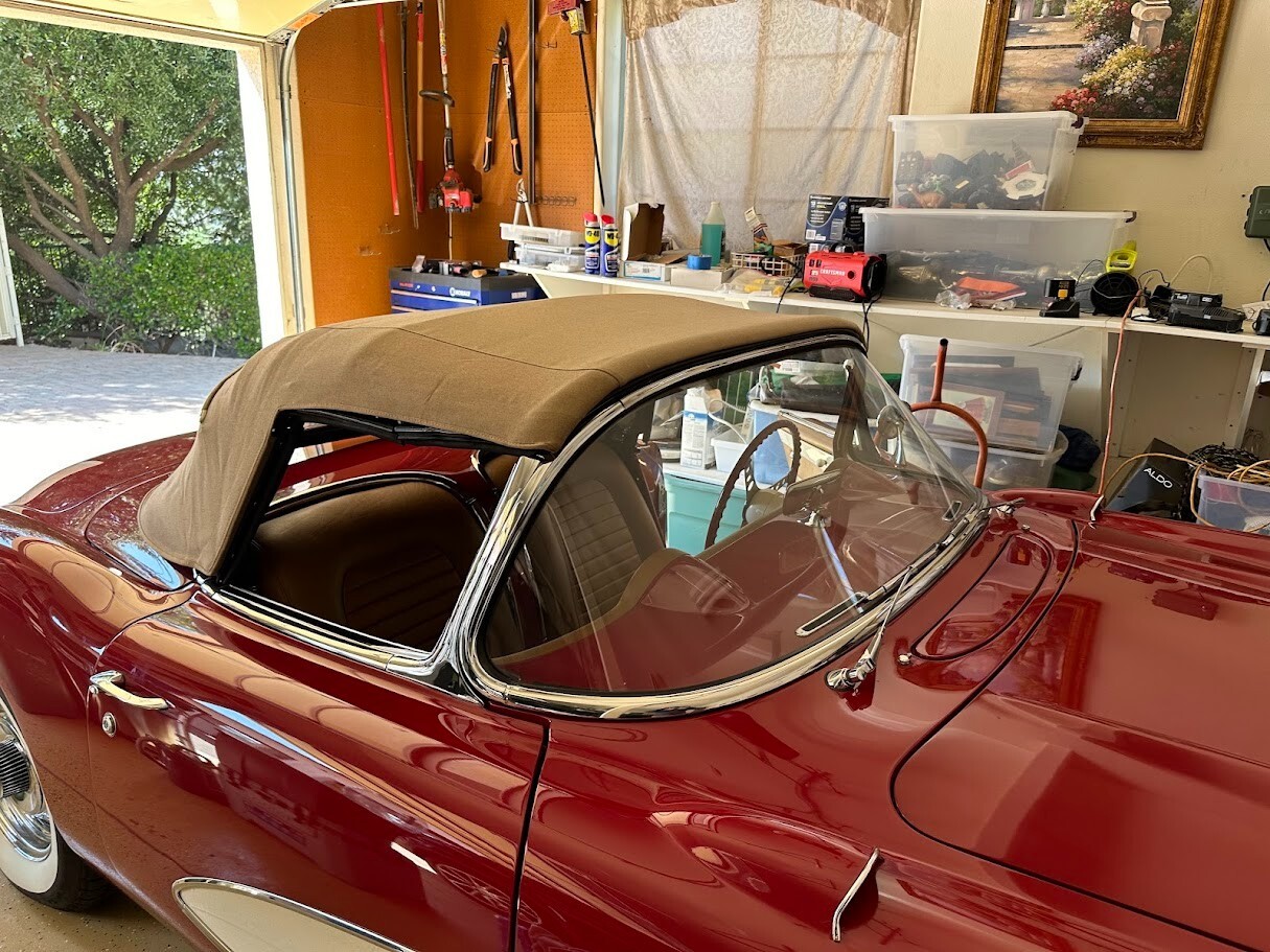 Chevrolet-Corvette-1957-Convertible-19