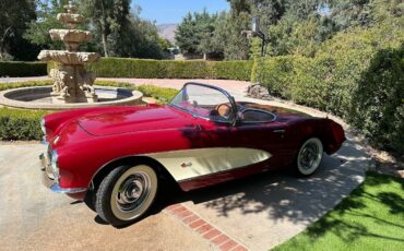 Chevrolet-Corvette-1957-Convertible-2
