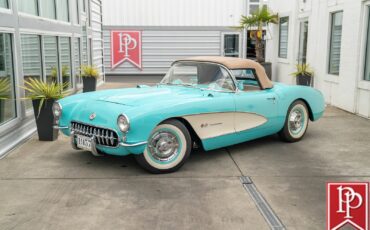 Chevrolet-Corvette-1957-Convertible-2