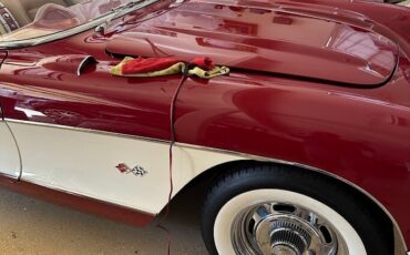 Chevrolet-Corvette-1957-Convertible-22