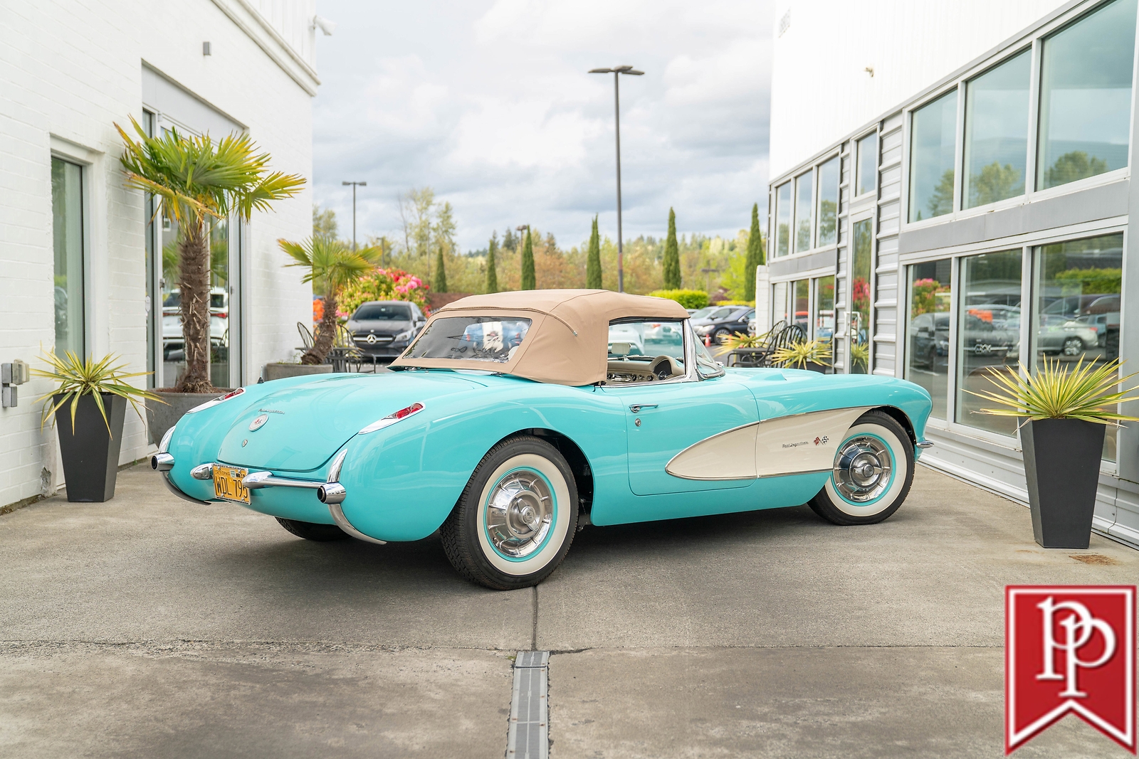 Chevrolet-Corvette-1957-Convertible-3