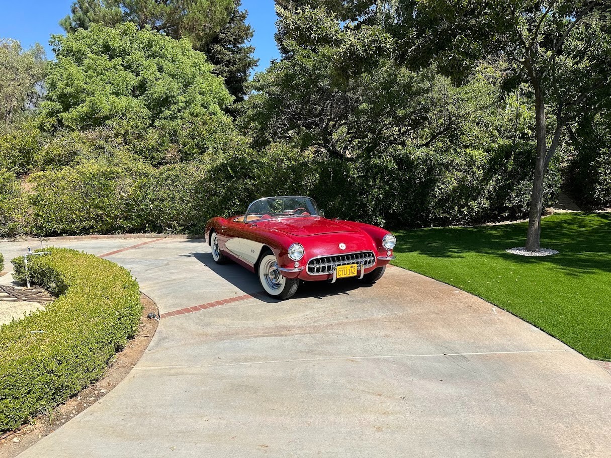Chevrolet-Corvette-1957-Convertible-5