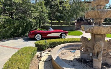 Chevrolet-Corvette-1957-Convertible-7