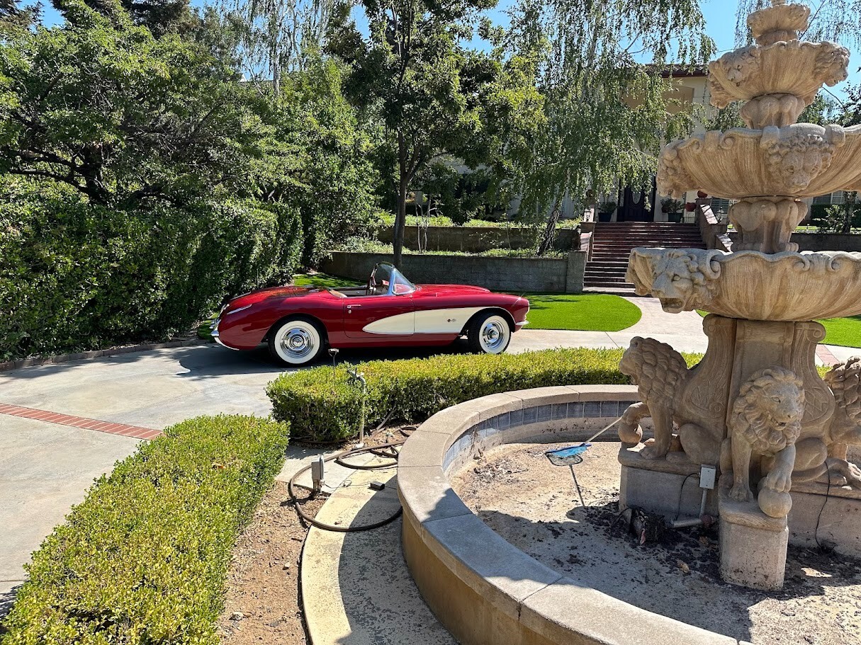 Chevrolet-Corvette-1957-Convertible-7