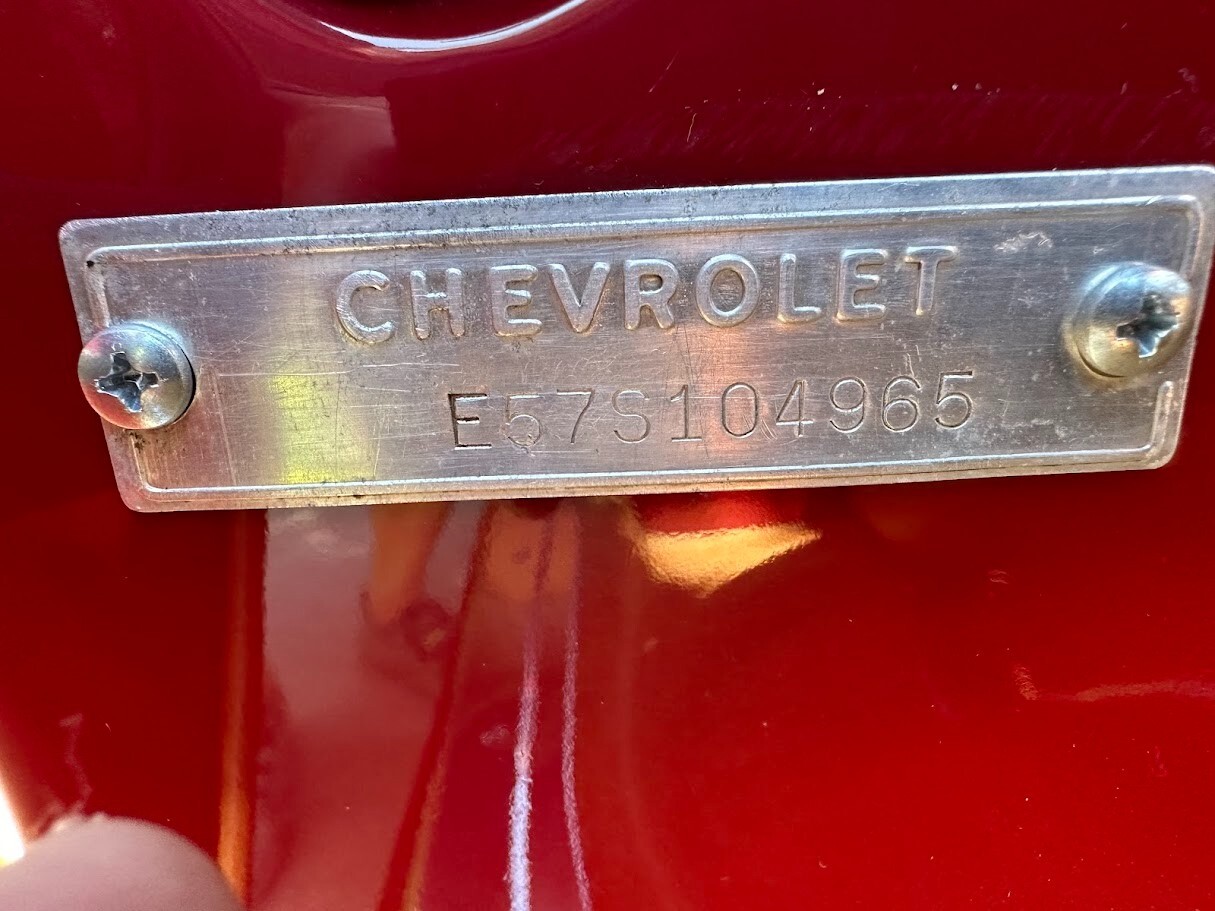 Chevrolet-Corvette-1957-Convertible-8