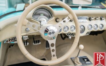 Chevrolet-Corvette-1957-Convertible-9