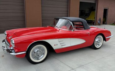 Chevrolet-Corvette-1958-Convertible-1