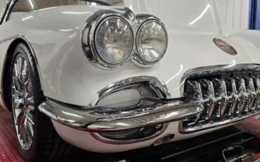 Chevrolet-Corvette-1958-Convertible-10