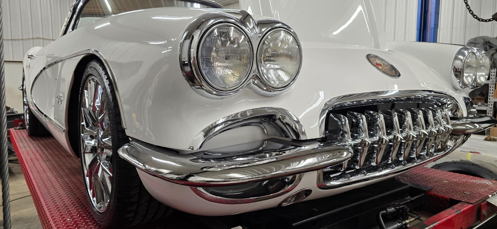 Chevrolet-Corvette-1958-Convertible-10