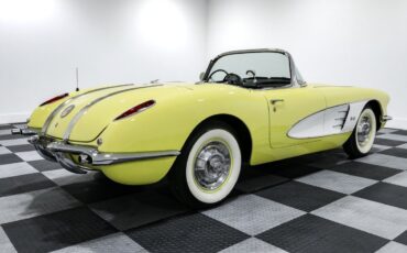Chevrolet-Corvette-1958-Convertible-13