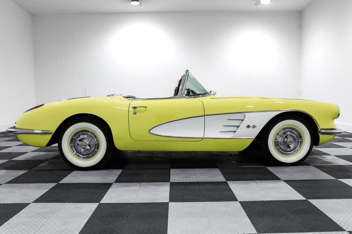 Chevrolet-Corvette-1958-Convertible-16