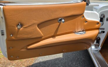 Chevrolet-Corvette-1958-Convertible-17
