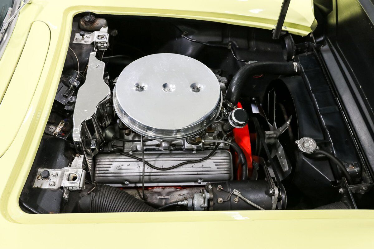 Chevrolet-Corvette-1958-Convertible-17