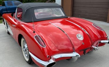 Chevrolet-Corvette-1958-Convertible-25